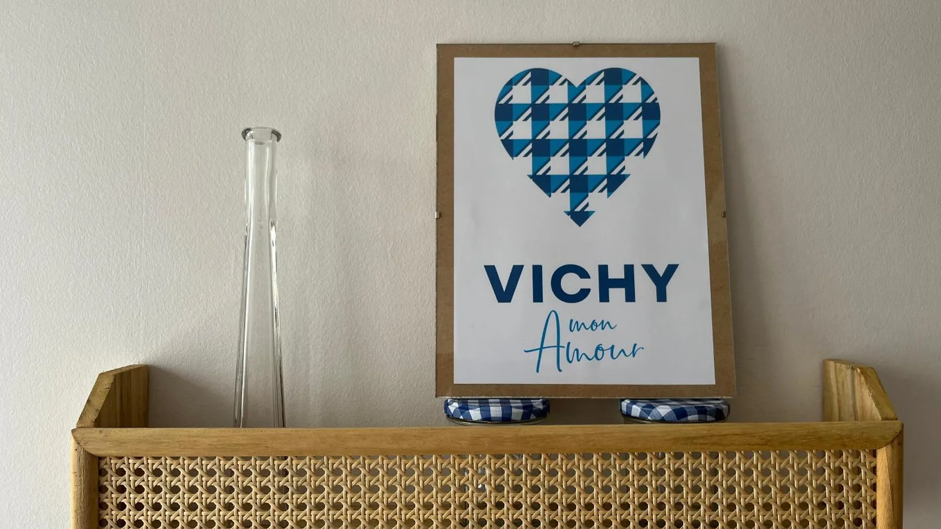 Appartement Vichy Centre 0*,  France